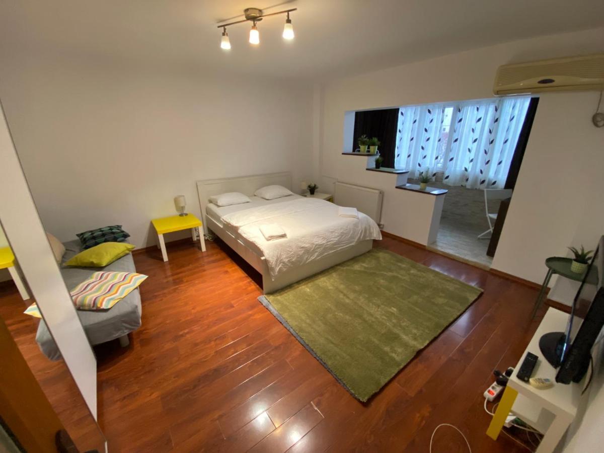 New Green Apartment Studio 1 Бухарест Екстер'єр фото