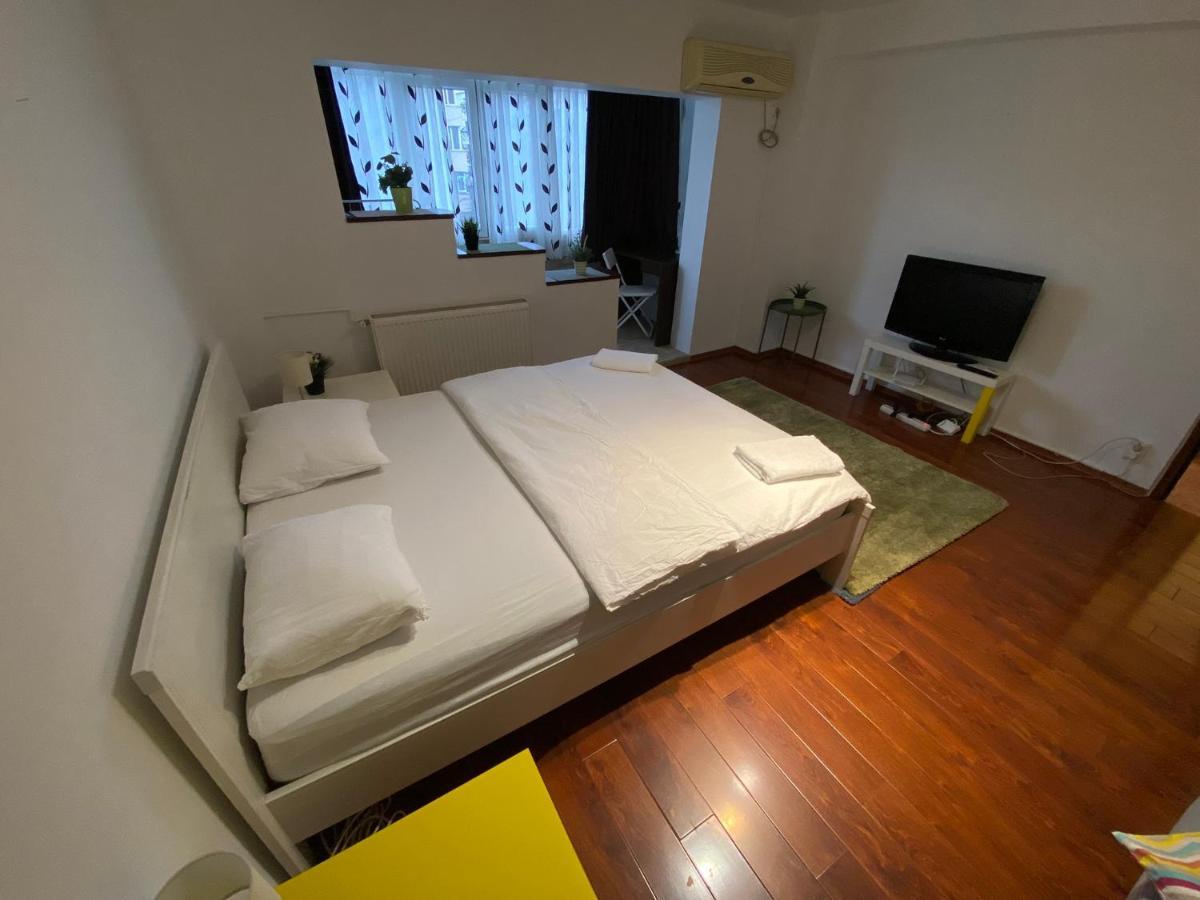 New Green Apartment Studio 1 Бухарест Екстер'єр фото